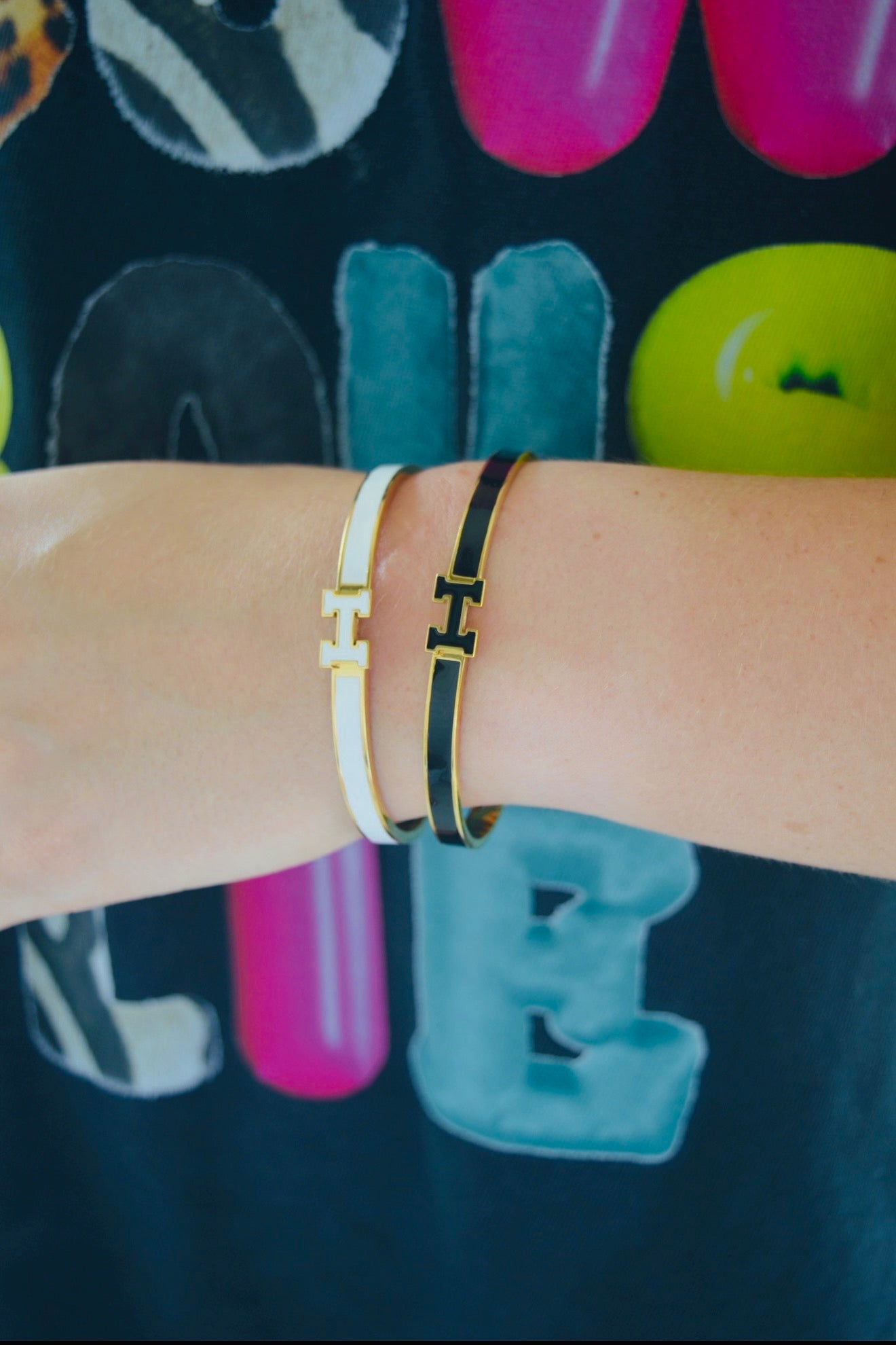 White & Gold H Bracelet