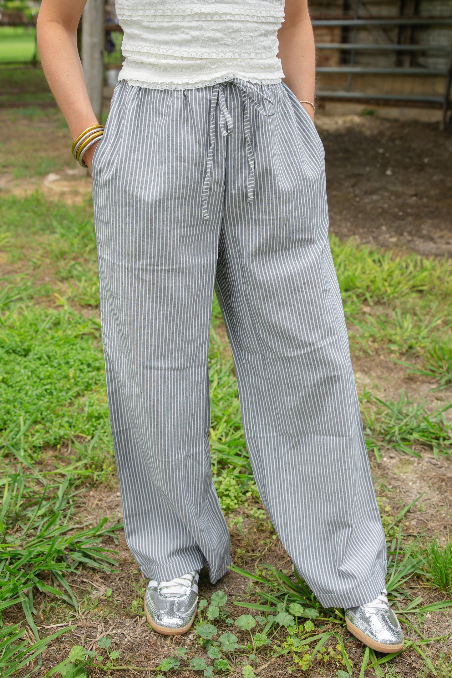 Striped Wide Leg Cropped Pants